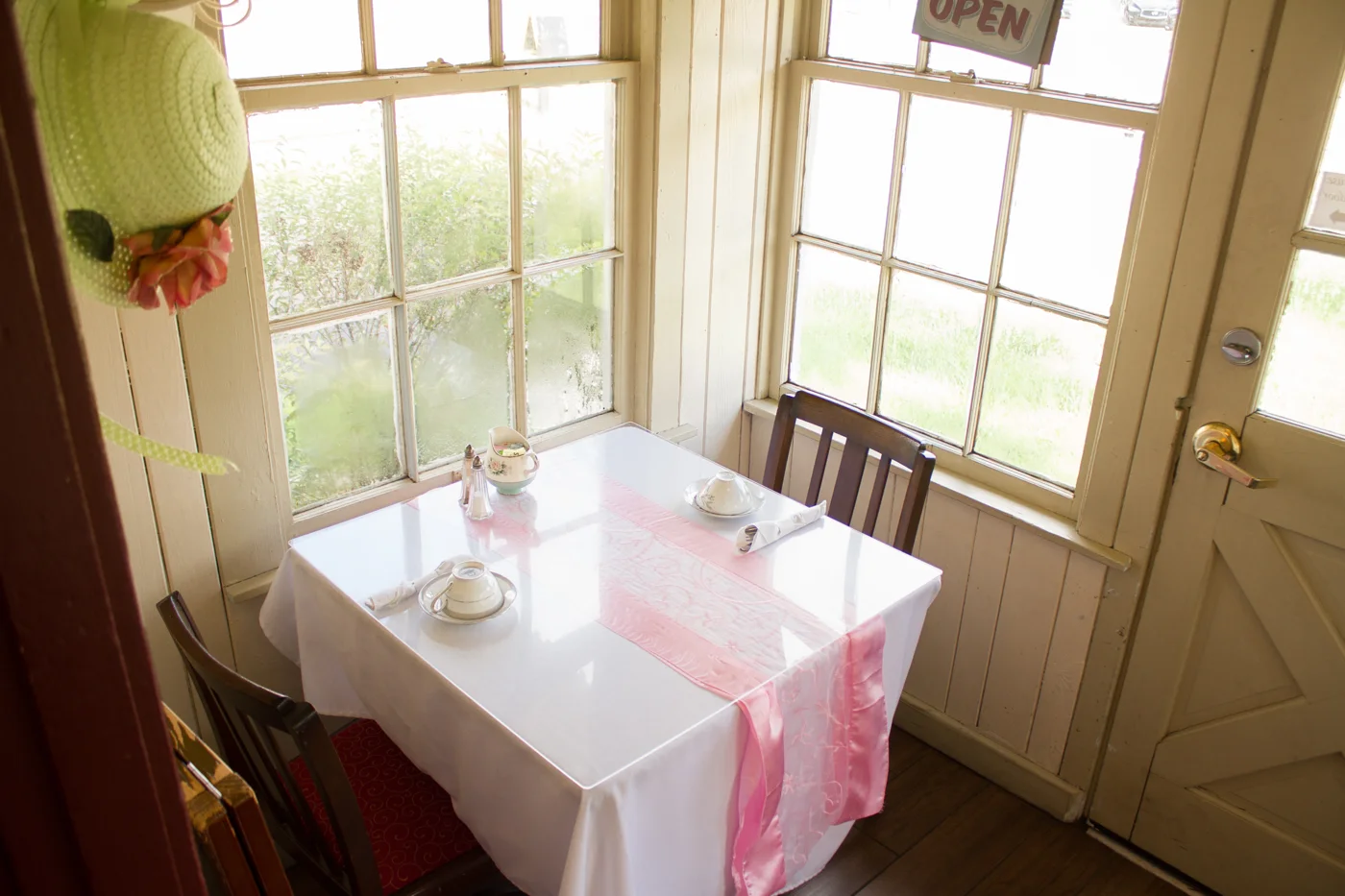 Four Friends Tea Room & Gifts, business photo 2
