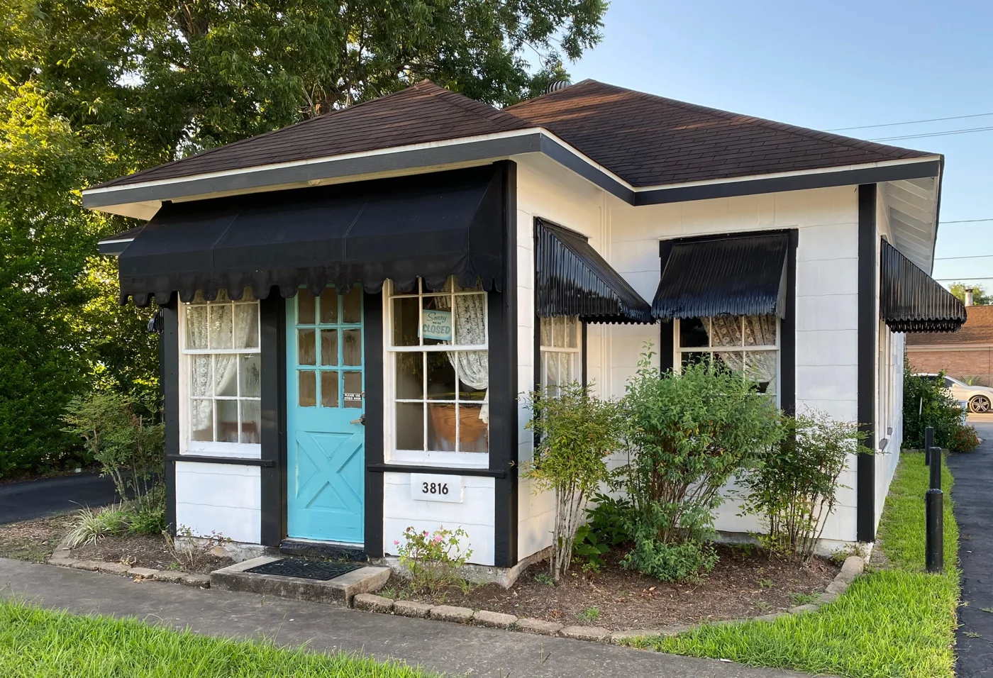 Four Friends Tea Room & Gifts, business photo 3