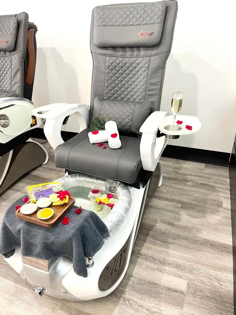 Genova Nail Spa Pearland, business photo 3
